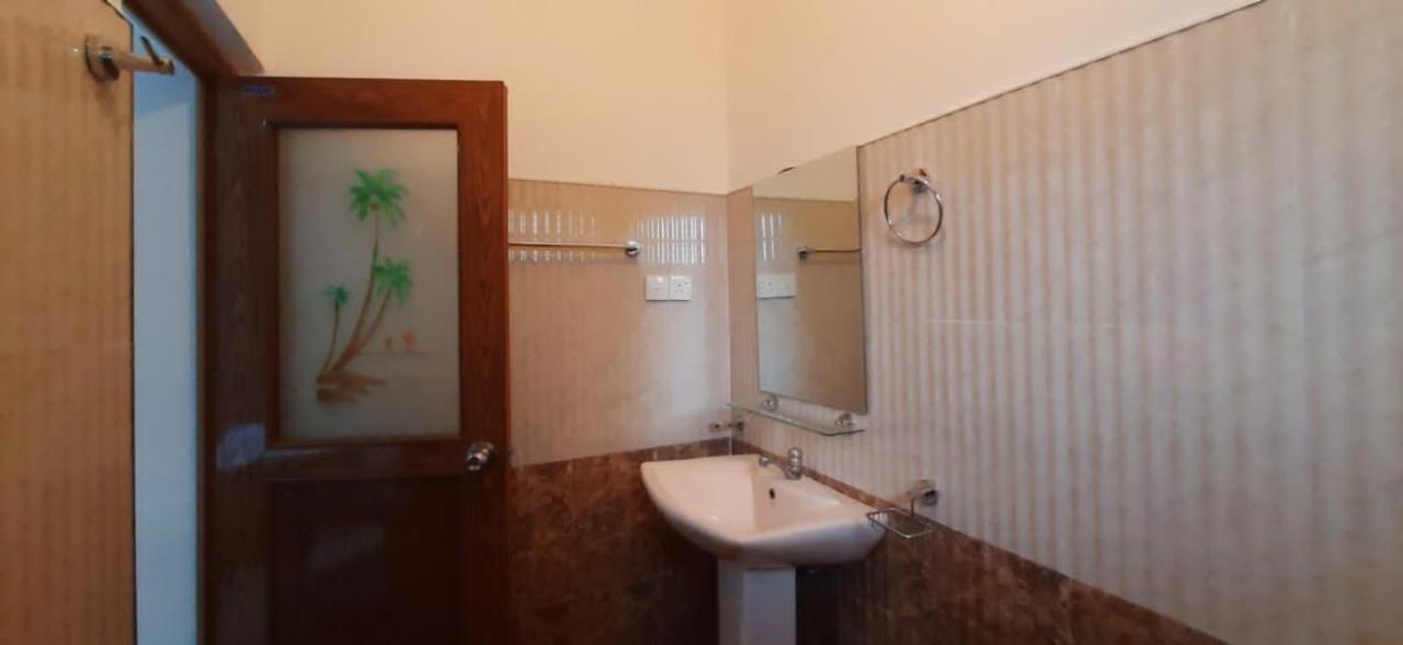 Silverline Guest House Анурадхапура Номер фото